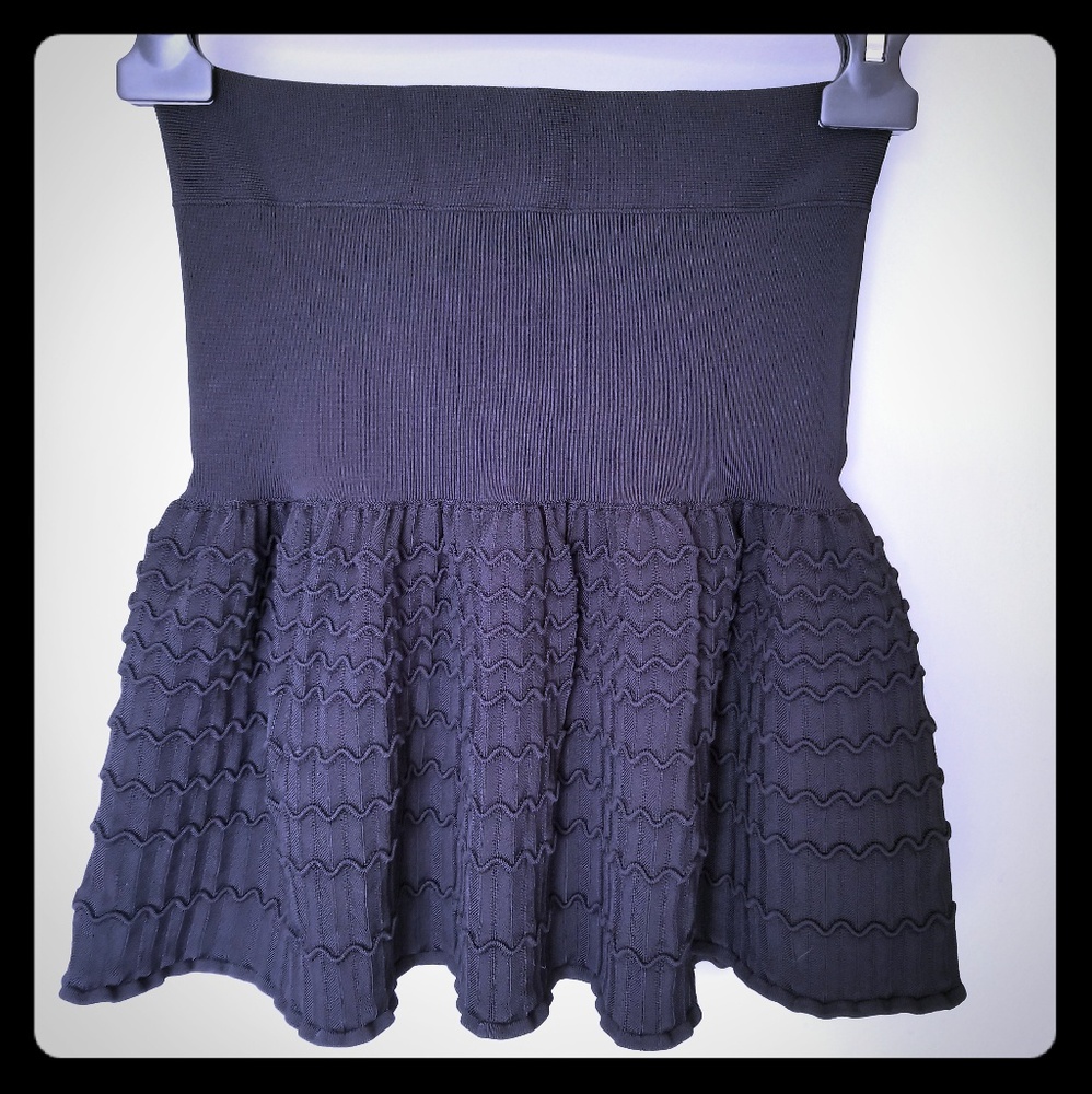 BRAND NEW BCBG Maxazria mini skirt